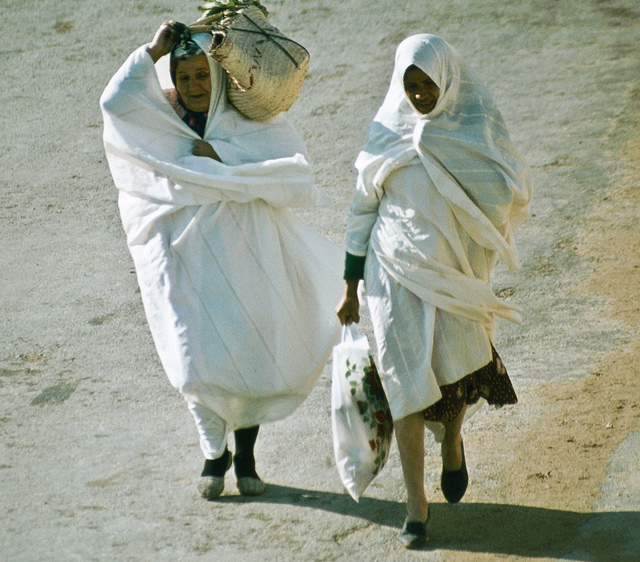 Femmes en Algérie. Photo Manfred Lentz / Flickr (c.c)